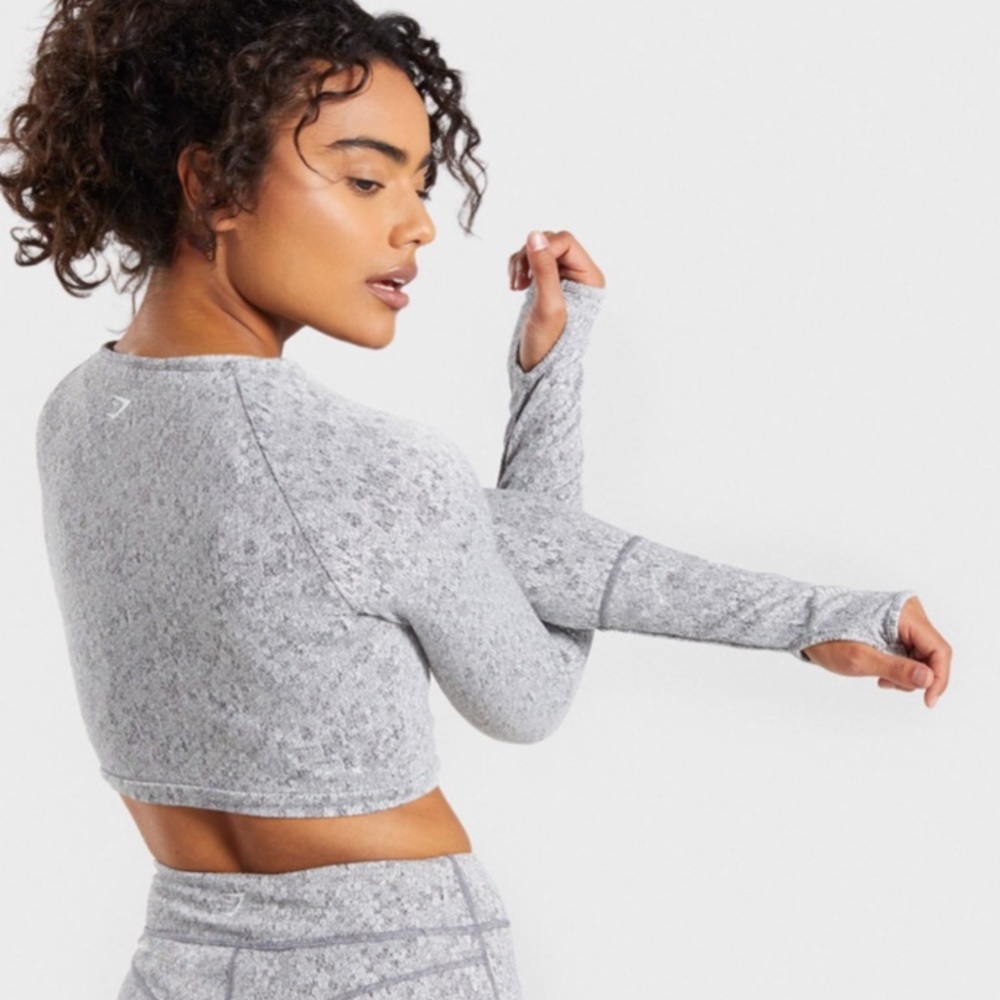 Gymshark Fleur Texture Long Sleeve Crop Top - Picture 2 of 8